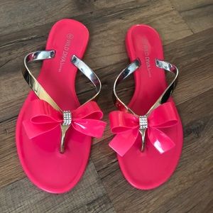 Pink bow flip flops size 6